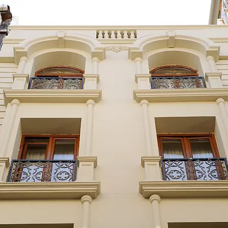 Sunlife Oldcity Hotel 2*