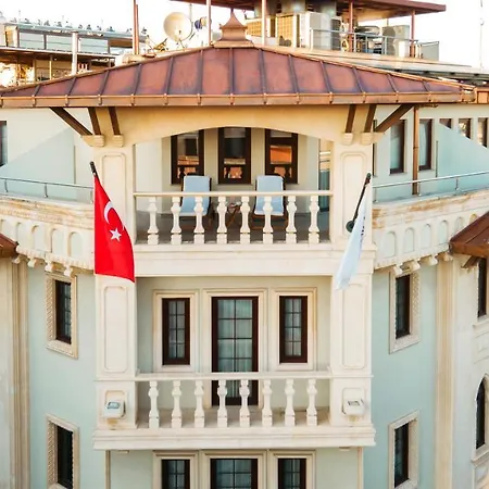 Biz Cevahir Sultanahmet 4*