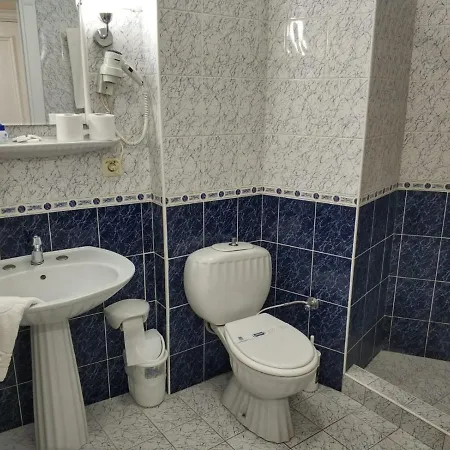 Отель Hali