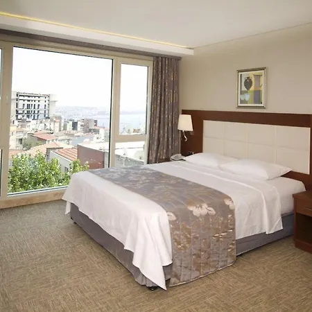 Hotel Innpera 4*