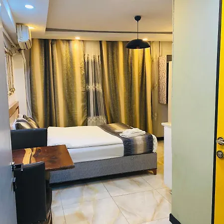 Grand Taksim 3*