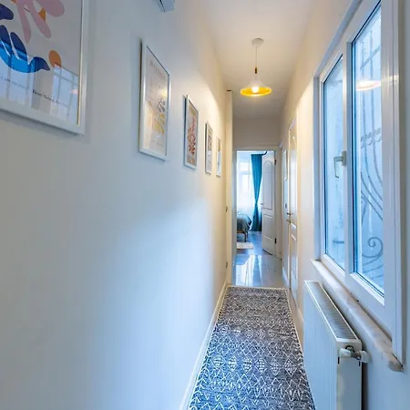Flat With Excellent Location In Tesvikiye, Sisli