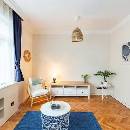 Flat With Excellent Location In Tesvikiye, Sisli