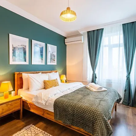 Apartment Flat With Excellent Location In Tesvikiye, Sisli Istanbul