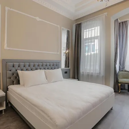 Arach Harbiye Otel İstanbul