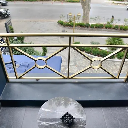 A11 Exclusive Hotel 2*