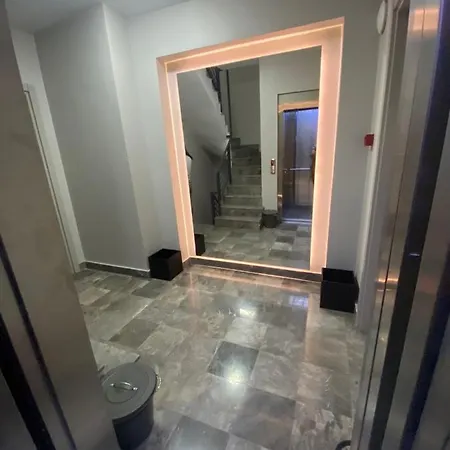 Hotel Bella 3