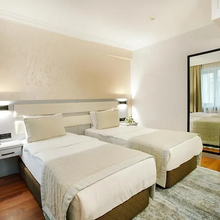 Marble Hotel 4*