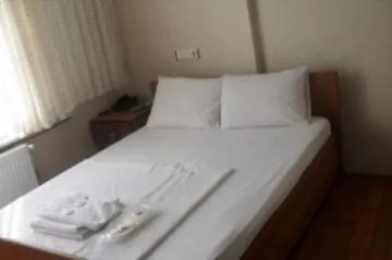 Paradise Hotel 3*