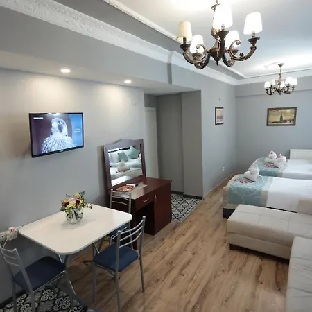 White Pearl Aparthotel 2*