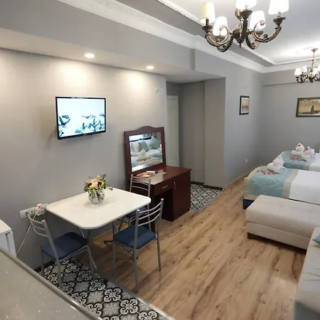 White Pearl Aparthotel 2*