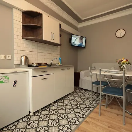 Aparthotel White Pearl 2*