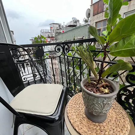 Royal Galata Hotel