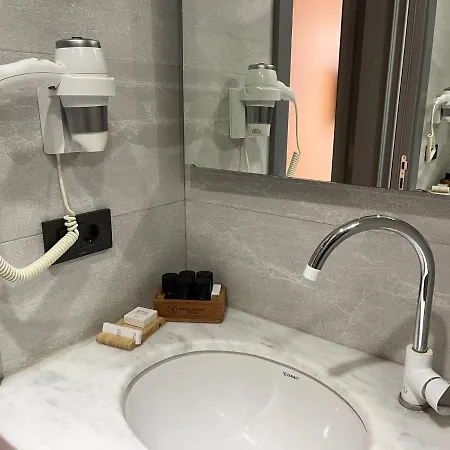 Royal Galata Hotel