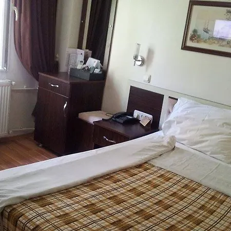 Grand Otel