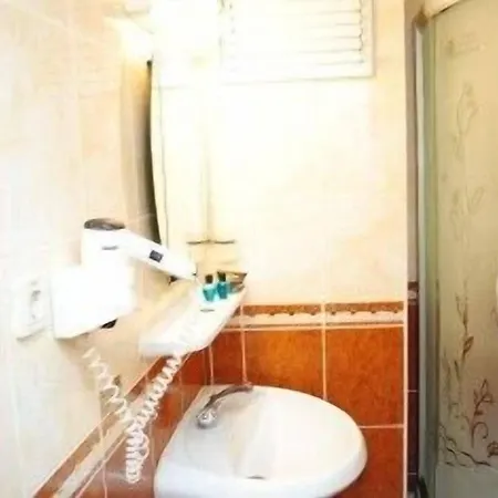 Otel Grand 3*