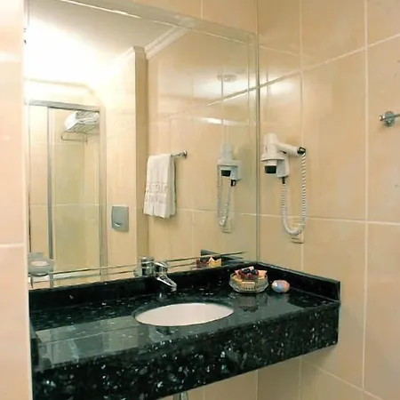 Grand Hilarium Otel 4*
