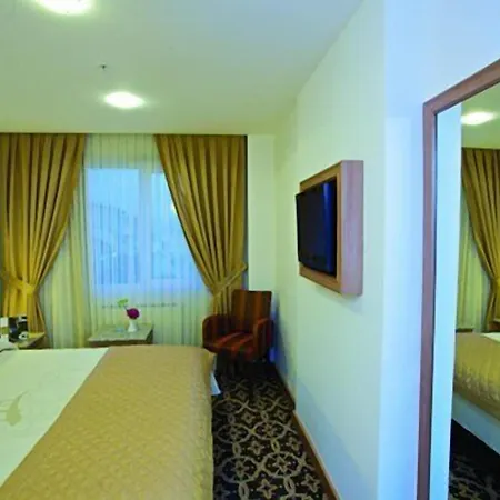 Отель The 4*