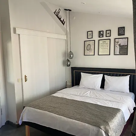 Corner Hot Hotel 3*