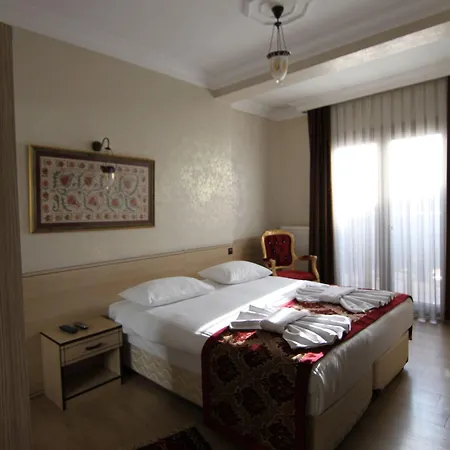 Art Hotel 3*