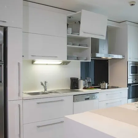 Radisson Residences Avrupa Tem 4*