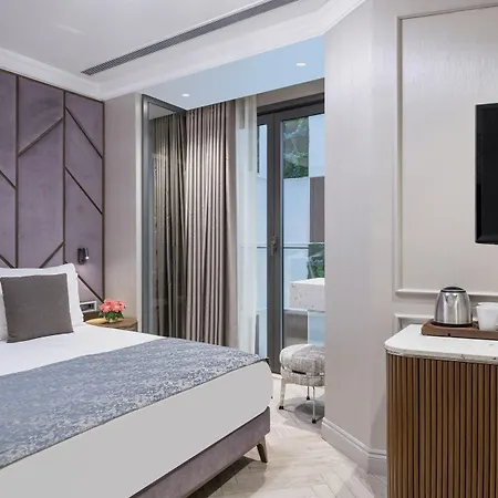 Hotel Nena 3*