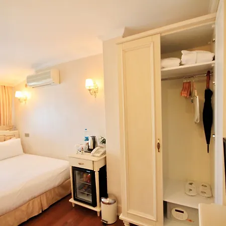 Historia-special Category Hotel Provincia di Istanbul