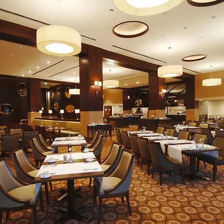 Titanic Business Kartal Hotel