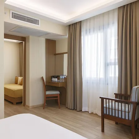 Lalahan Hotel 4*