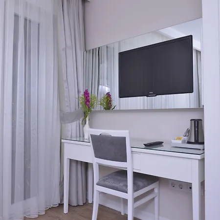 Отель (adults Only) 3*