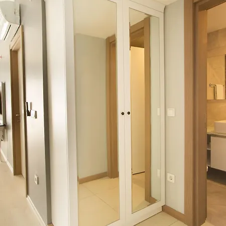 Hotel Serenity Airport