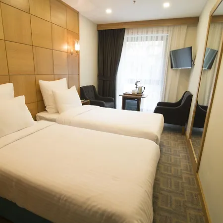 Cumbali Plaza Hotel