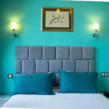 Tulip House 3*