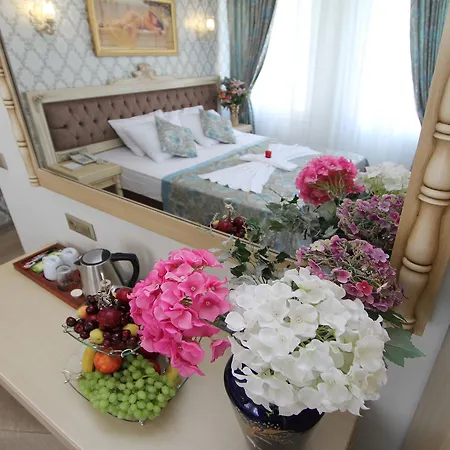 Apple Tree Hotel