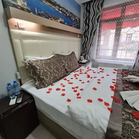 Hotel Oceans 7 3*