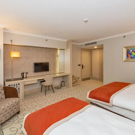 Mare Park & 4*