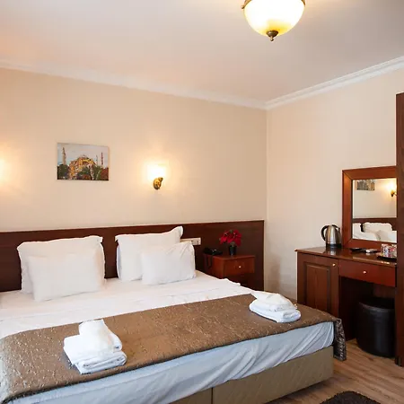Hotel Sultanahmet Cesme 3*