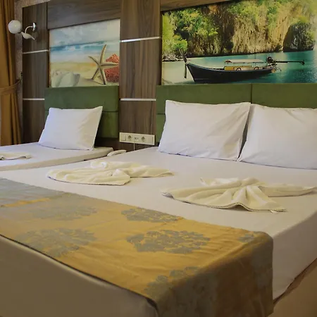 De Maree Hotel 3*
