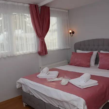 Szálloda Turgut 2*