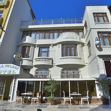 Nayla Palace
