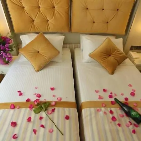 Hotel Just 3*
