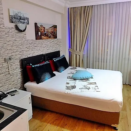 Kadikoy Port Hotel 2*