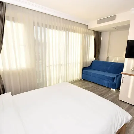 Hotel Elanaz 3*