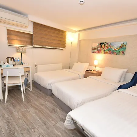 Elanaz Hotel