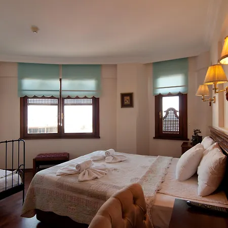 Hotel Emine Sultan 3*
