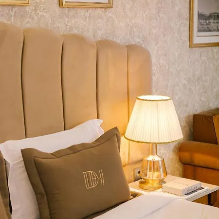 Delita Hotel 4*