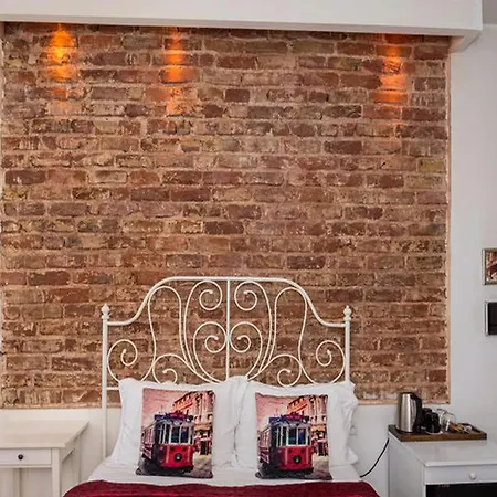 Corner Hot Hotel