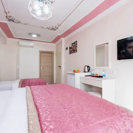 Atam Hotell 3*