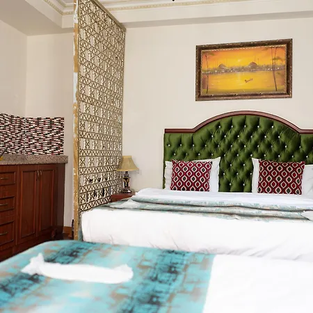 Atam Hotell