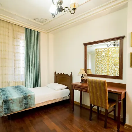 Atam Hotell 3*